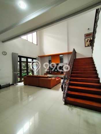 Siap Huni Hunian Elit 4 Kamar di Batununggal Dekat ke Mana Pun Siap Huni Hunian Elit 4 Kamar di Batununggal Dekat ke Mana Pun