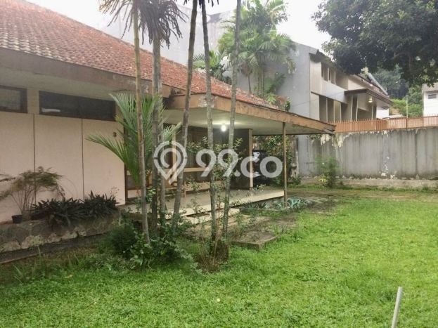 Ready to Use! Luxury House LT 515m2 Desain Elegan di Cipaganti Ready to Use! Luxury House LT 515m2 Desain Elegan di Cipaganti