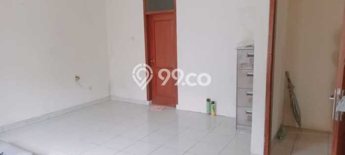 Rumah di Arcamanik, Luas 176m2m², LB 200m2m² Rumah di Arcamanik, Luas 176m2m², LB 200m2m²