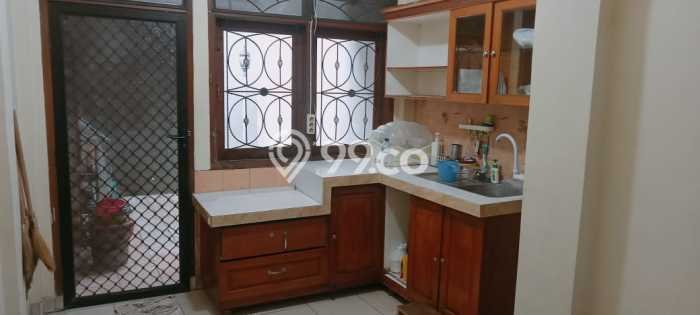 Rumah di Arcamanik, Luas 176m2m², LB 200m2m² Rumah di Arcamanik, Luas 176m2m², LB 200m2m²