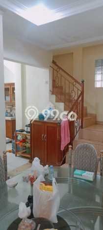 Rumah di Arcamanik, Luas 176m2m², LB 200m2m² Rumah di Arcamanik, Luas 176m2m², LB 200m2m²