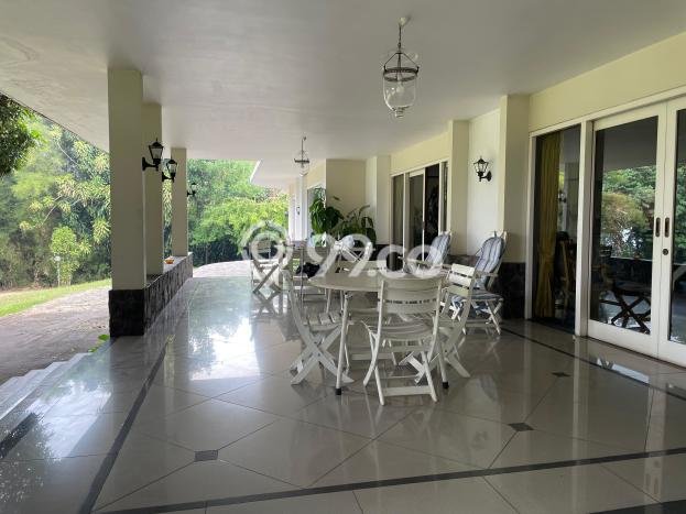 Rumah Elit LB 459m2 Siap Huni Desain Elegan di ciumbuleuit, Bandung Rumah Elit LB 459m2 Siap Huni Desain Elegan di ciumbuleuit, Bandung