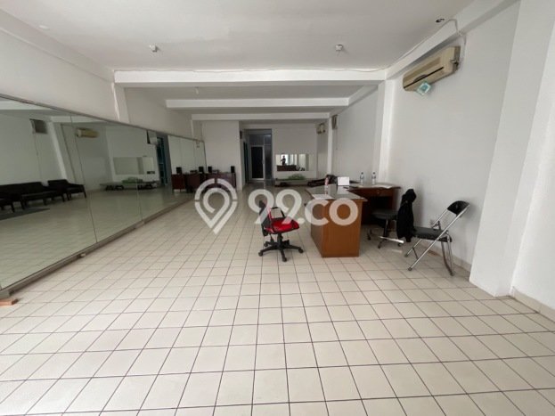 Disewakan Ruko di Pusat Kota Bandung Ramai Strategis Disewakan Ruko di Pusat Kota Bandung Ramai Strategis