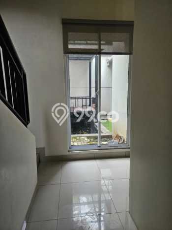 Rumah Elit Modern Tanpa Renovasi di Summarecon Bandung Bandung Rumah Elit Modern Tanpa Renovasi di Summarecon Bandung Bandung