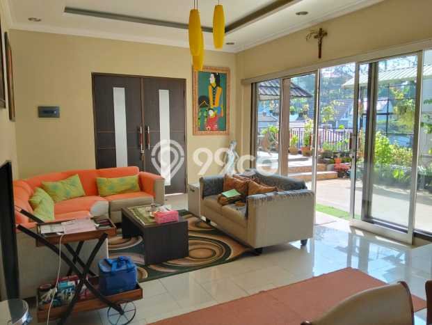 Hunian Elit LB 300m2 Siap Huni Desain Elegan di Setiabudi, Bandung Hunian Elit LB 300m2 Siap Huni Desain Elegan di Setiabudi, Bandung