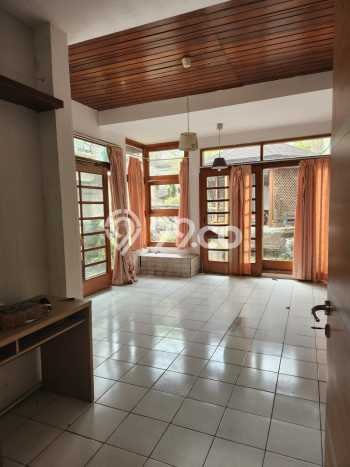 Rumah Sewa Bandung LT 750m2 LB 390m2 Area Setra Sari Rumah Sewa Bandung LT 750m2 LB 390m2 Area Setra Sari