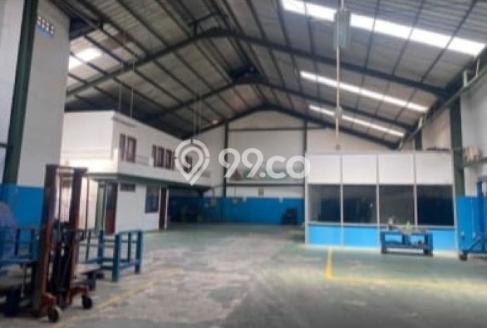 Area Ramai! Gudang Dijual di Arcamanik untuk Bisnis Luas Bangunan 700m2 Area Ramai! Gudang Dijual di Arcamanik untuk Bisnis Luas Bangunan 700m2