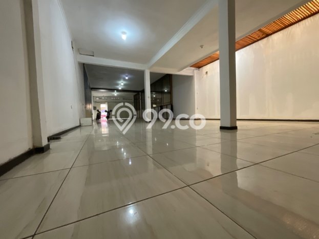 Disewakan Ruko di Pusat Kota Bandung Ramai Strategis Disewakan Ruko di Pusat Kota Bandung Ramai Strategis