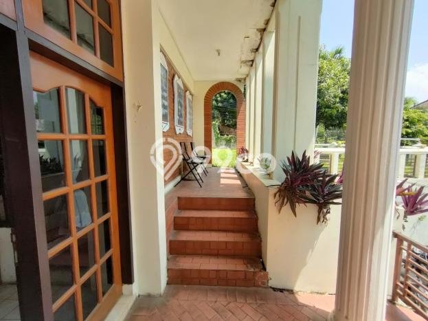 Ready to Use! Premium House LT 380m2 Desain Elegan di Setra Sari Ready to Use! Premium House LT 380m2 Desain Elegan di Setra Sari