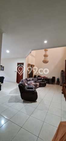 For Sale! Luxury House LT 190m2 Desain Modern di Taman Kopo Indah For Sale! Luxury House LT 190m2 Desain Modern di Taman Kopo Indah