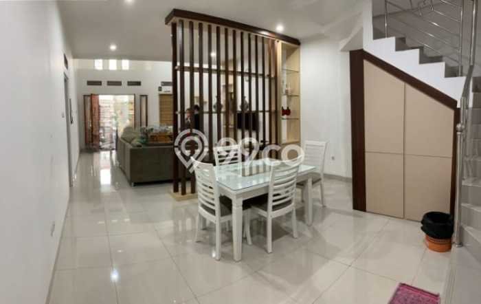 Jual Rumah Mewah Megah Dengan View Cantik di Kota Baru Parahyangan, Bandung Jual Rumah Mewah Megah Dengan View Cantik di Kota Baru Parahyangan, Bandung