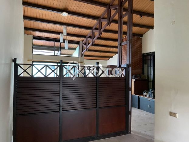 Jual Rumah Mewah Elegan Dengan View Eksklusif di Sarijadi, Bandung Jual Rumah Mewah Elegan Dengan View Eksklusif di Sarijadi, Bandung