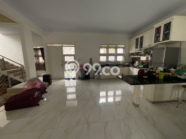 Properti Mewah 5 KT 6 KM Akses Mudah di Dago, Bandung Properti Mewah 5 KT 6 KM Akses Mudah di Dago, Bandung