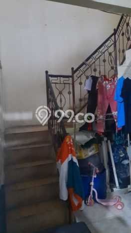Siap Huni Hunian Elit 8 Kamar di Tebet Dekat ke Mana Saja Siap Huni Hunian Elit 8 Kamar di Tebet Dekat ke Mana Saja