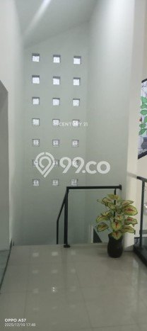 Rumah Minimalis 5 KT di Taman Kopo Indah Bandung Rumah Minimalis 5 KT di Taman Kopo Indah Bandung