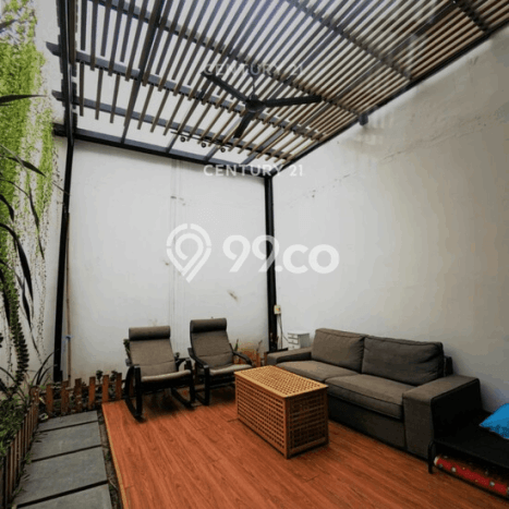 Rumah Luas Asri 3 KT Siap Huni di Taman Kopo Indah Bandung Rumah Luas Asri 3 KT Siap Huni di Taman Kopo Indah Bandung
