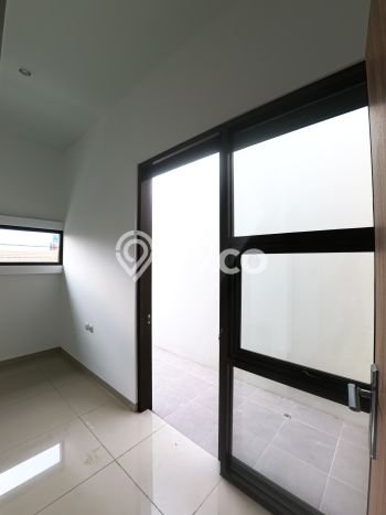 Rumah Modern 3 KT LT 72m2 di Taman Kopo Indah Rumah Modern 3 KT LT 72m2 di Taman Kopo Indah