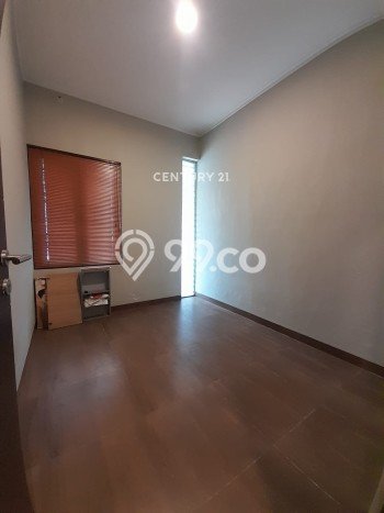 Rumah Modern 3 Kamar LT 145m2 di Taman Kopo Indah Rumah Modern 3 Kamar LT 145m2 di Taman Kopo Indah