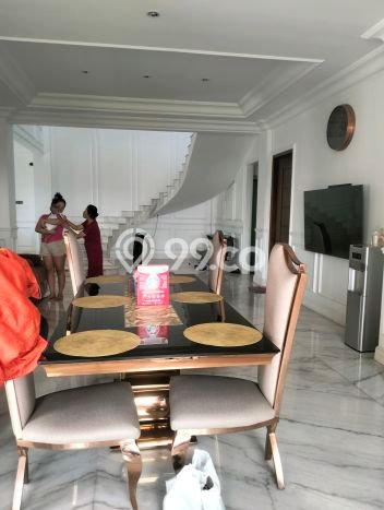 Rumah Elit Modern Tanpa Renovasi di papandayan Semarang Rumah Elit Modern Tanpa Renovasi di papandayan Semarang