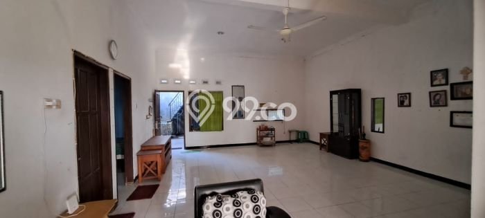 Rumah Modern Cantik 6 Kamar Bisa Langsung Pindah di Tembalang Rumah Modern Cantik 6 Kamar Bisa Langsung Pindah di Tembalang
