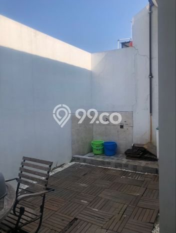 Rumah Luas Asri 2 KT Siap Pakai di BSB City Semarang Rumah Luas Asri 2 KT Siap Pakai di BSB City Semarang