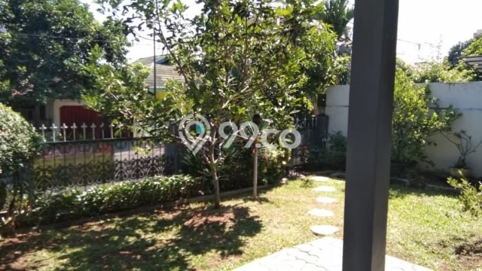 Rumah Elit Modern Tanpa Renovasi di Srondol Semarang Rumah Elit Modern Tanpa Renovasi di Srondol Semarang