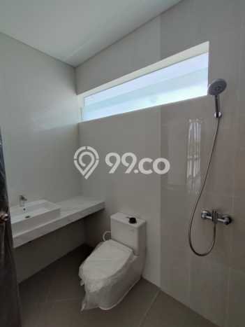 For Sale! Luxury House LT 230m2 Desain Modern di BSB City For Sale! Luxury House LT 230m2 Desain Modern di BSB City