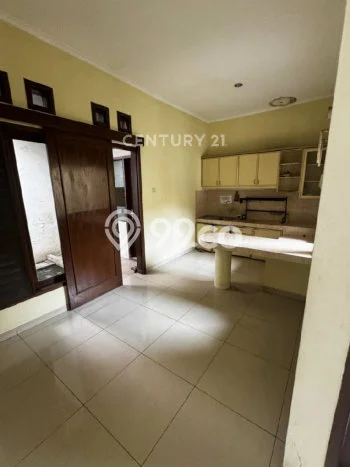 Sewa Rumah Murah di Tawangmas Semarang dengan 5 Kamar Tidur Sewa Rumah Murah di Tawangmas Semarang dengan 5 Kamar Tidur
