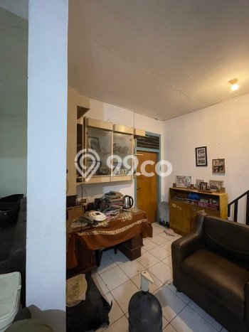 Rumah Luxury Modern Tanpa Renovasi di Kemandoran Jakarta Selatan Rumah Luxury Modern Tanpa Renovasi di Kemandoran Jakarta Selatan