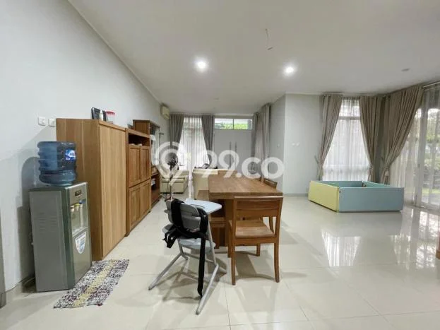 LIMITED OFFER! Rumah Berkualitas di Bintaro, LT 374m² LB 243m² LIMITED OFFER! Rumah Berkualitas di Bintaro, LT 374m² LB 243m²