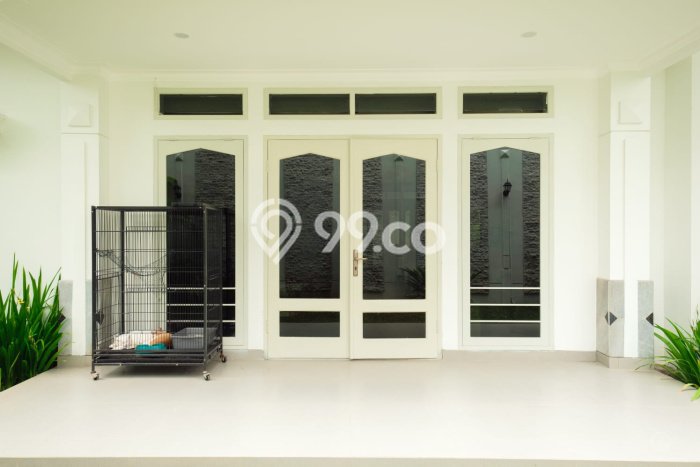 Rumah Eksklusif Siap Huni LT 500m2 di Sukasari, Bandung Rumah Eksklusif Siap Huni LT 500m2 di Sukasari, Bandung