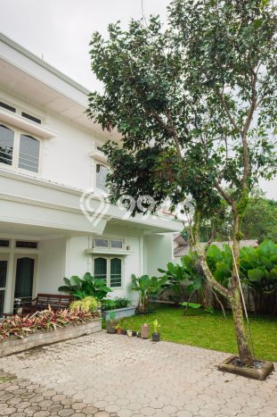 Rumah Eksklusif Siap Huni LT 500m2 di Sukasari, Bandung Rumah Eksklusif Siap Huni LT 500m2 di Sukasari, Bandung