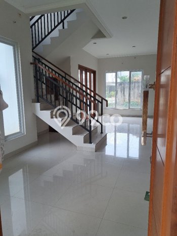 Siap Huni Hunian Elit 4 Kamar di Jagakarsa Dekat ke Mana Pun Siap Huni Hunian Elit 4 Kamar di Jagakarsa Dekat ke Mana Pun