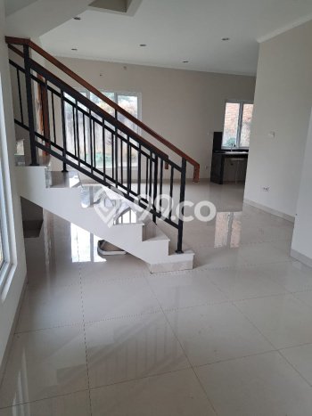 Siap Huni Hunian Elit 4 Kamar di Jagakarsa Dekat ke Mana Pun Siap Huni Hunian Elit 4 Kamar di Jagakarsa Dekat ke Mana Pun