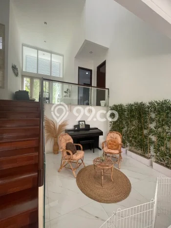Rumah Elit Modern Tanpa Renovasi di BSD The Icon Tangerang Rumah Elit Modern Tanpa Renovasi di BSD The Icon Tangerang