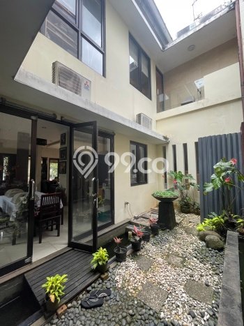 Rumah Mewah LB 240m2 Siap Pakai Desain Elegan di BSD, Tangerang Rumah Mewah LB 240m2 Siap Pakai Desain Elegan di BSD, Tangerang