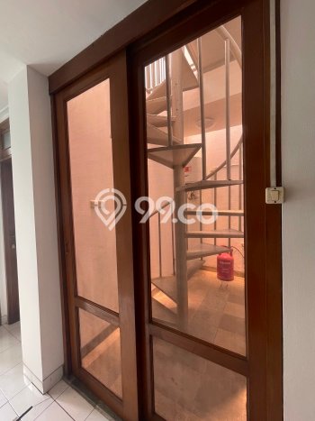 Sewa Rumah Strategis LT 475m2 / LB 380m2 di Pondok Indah, Jakarta Selatan Sewa Rumah Strategis LT 475m2 / LB 380m2 di Pondok Indah, Jakarta Selatan