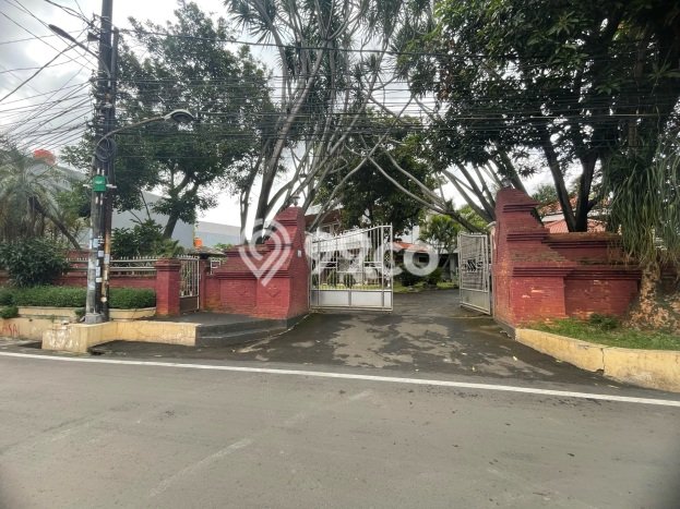 Rumah Luxury Modern Tanpa Renovasi di Sektor 7-Bintaro Tangerang Selatan Rumah Luxury Modern Tanpa Renovasi di Sektor 7-Bintaro Tangerang Selatan