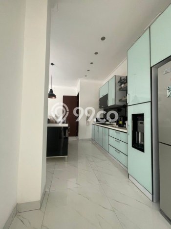 Rumah Elit Modern Tanpa Renovasi di BSD The Icon Tangerang Rumah Elit Modern Tanpa Renovasi di BSD The Icon Tangerang