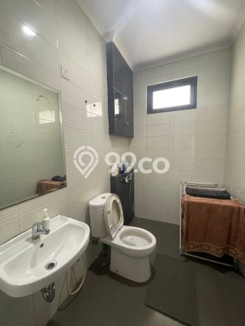 Rumah Elit Modern Tanpa Renovasi di BSD The Icon Tangerang Rumah Elit Modern Tanpa Renovasi di BSD The Icon Tangerang