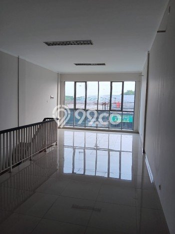 Ruko Bagus Dijual LB 95m2 Lokasi Strategis Tangerang Selatan Area Cocok untuk Bisnis Ruko Bagus Dijual LB 95m2 Lokasi Strategis Tangerang Selatan Area Cocok untuk Bisnis