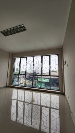 Ruko Dijual di Prime Area Tangerang Selatan Luas 95m2 Ruko Dijual di Prime Area Tangerang Selatan Luas 95m2