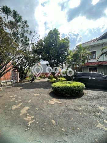Rumah Luxury Modern Tanpa Renovasi di Sektor 7-Bintaro Tangerang Selatan Rumah Luxury Modern Tanpa Renovasi di Sektor 7-Bintaro Tangerang Selatan