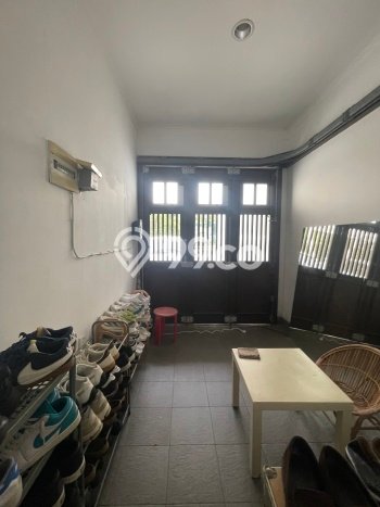 Rumah Elit Modern Tanpa Renovasi di BSD The Icon Tangerang Rumah Elit Modern Tanpa Renovasi di BSD The Icon Tangerang