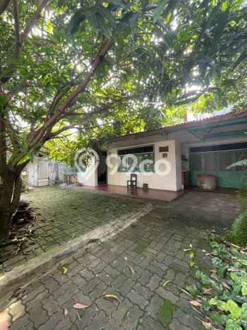 Rumah Luxury Modern Tanpa Renovasi di Kemandoran Jakarta Selatan Rumah Luxury Modern Tanpa Renovasi di Kemandoran Jakarta Selatan