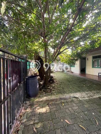 Rumah Luxury Modern Tanpa Renovasi di Kemandoran Jakarta Selatan Rumah Luxury Modern Tanpa Renovasi di Kemandoran Jakarta Selatan