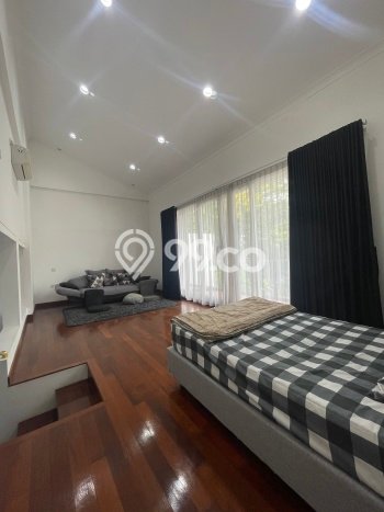 Rumah Elit Modern Tanpa Renovasi di BSD The Icon Tangerang Rumah Elit Modern Tanpa Renovasi di BSD The Icon Tangerang