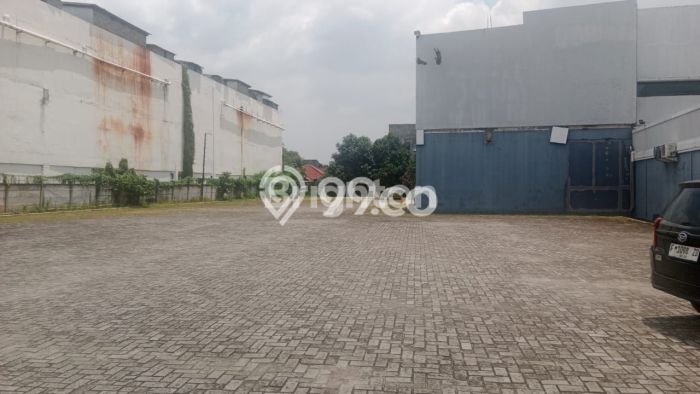 Area Ramai! Ruko Dijual di Klari untuk Bisnis Luas Bangunan 6000m2 Area Ramai! Ruko Dijual di Klari untuk Bisnis Luas Bangunan 6000m2