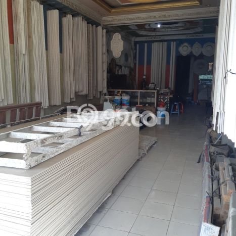 Area Ramai! Ruko Dijual di Karawang Barat untuk Bisnis Luas Bangunan 208m2 Area Ramai! Ruko Dijual di Karawang Barat untuk Bisnis Luas Bangunan 208m2