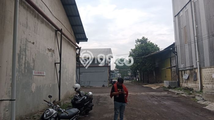 Unit Gudang Disewakan di Gede Bage di Area Ramai & Strategis Unit Gudang Disewakan di Gede Bage di Area Ramai & Strategis
